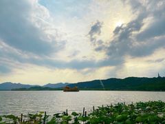 -湖畔居茶楼(湖滨店)