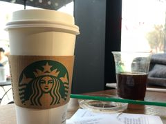 -星巴克(西安曲江银泰店)