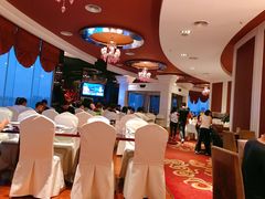 -荣誉国际酒店-云顶旋转餐厅