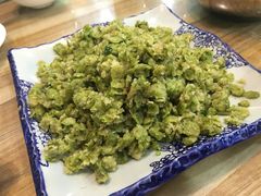 炒榆钱-壹阁胡羊焖饼(特色小吃街店)