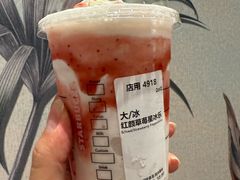 -星巴克(杭州西湖银泰1F店)