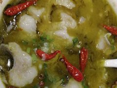 -渝是乎酸菜鱼(龙旗购物中心店)