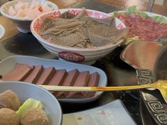 -重庆川渝肥妹火锅