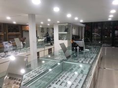 -发茂眼镜·蔡司依视路镜片(镇坪路店)