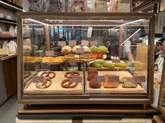 -RUXU入续糖水铺与包(卓悦中心店)