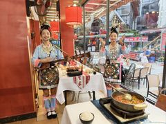 -刘姐啤酒鱼民族演艺餐厅(西街总店)