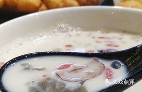 Peach Gum Soy Milk