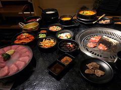 -肉魁屋·烧肉·烧鸟·酒场(高新店)