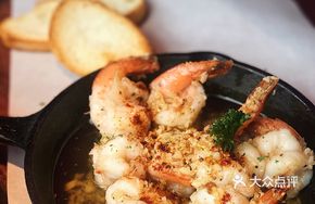 Garlic Sautéed Shrimp with Olive Oil