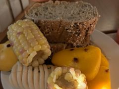 -亚龙湾希尔顿自助餐厅·海鲜·烧烤·沙滩BBQ·现场乐队