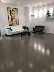 -様共享美容连锁机构