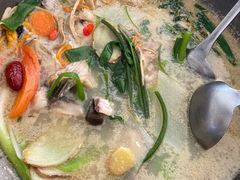 -姚记抚仙湖石锅鱼庄