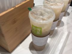 -奈雪的茶(湖滨银泰in77C区PRO店)