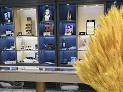 -宏宇眼镜蔡司依视路折扣店(兆佳眼镜城店)