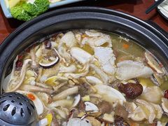 -菌之家·专业纯野生菌火锅·特色炒菌