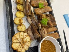 -品海楼·大连海胆锅贴馆(东港店)