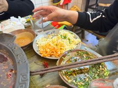 -黄潇洒老火锅(九眼桥宏济巷店)