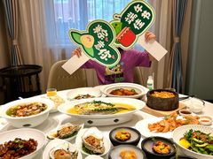 -品海楼·大连海胆锅贴馆(东港店)