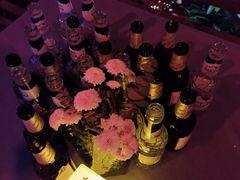 -拾光音乐餐酒吧(告庄星光夜市店)