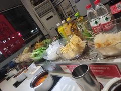 -百品聚旋转火锅(万德庄店)