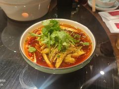 -川流不息·地道川菜·小龙虾(新松江路店)