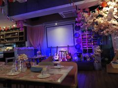 -樱花里音乐餐吧·牛扒椰子鸡(东圃店)