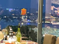 靠窗位-武汉世茂希尔顿酒店·汇·全日餐厅