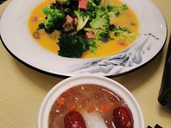 养颜桃胶羹-富临轩私房菜(集庆门大街店)