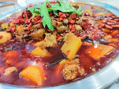 -晓彭肥肠鸡·泡椒鸡火锅(水木天地店)