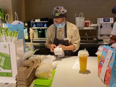 -奈雪的茶(湖滨银泰in77C区PRO店)