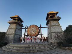 -茅山东方盐湖城景区