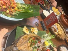 -老滇山寨•云南特色菜•地方菜•民族风情歌舞表演(金碧店)