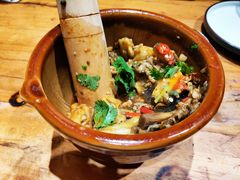 -老滇山寨•云南特色菜•地方菜•民族风情歌舞表演(金碧店)