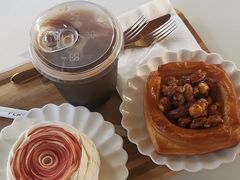 -VERIE BAKEHOUSE
