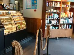 -星巴克(西藏路店)