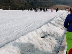 -济南卧虎山滑雪场