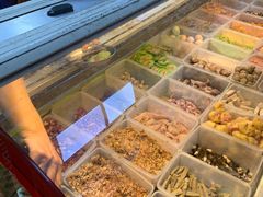 自助取餐区-崖口煲仔饭