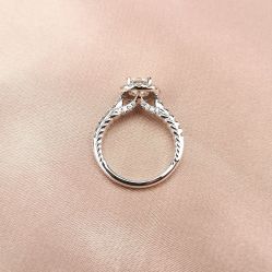 -威德钻石-克拉钻大本营(南京东路店)