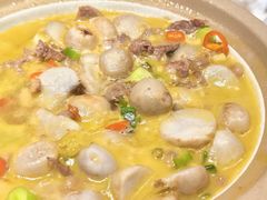 -头上红煨盐鸡·非遗院子餐厅