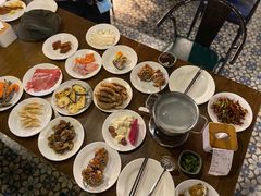 -遇上西雅图多融合海鲜自助餐厅(中房金谊广场店)