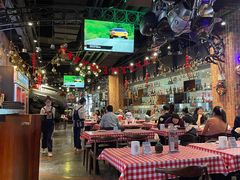 大堂-1886德国汽车餐厅(外滩十六铺码头店)