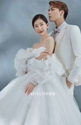 -雪中彩影婚纱摄影·微光艺术中心