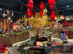 -老滇山寨•云南特色菜•地方菜•民族风情歌舞表演(金碧店)