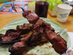 -艾力江和田馕坑烤肉店