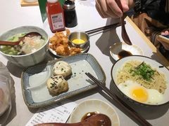 椰肉草莓-陈家生煎(世茂双子塔店)