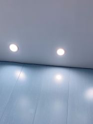 -蕾特恩专业祛痘·皮肤管理