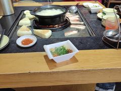 -有一锅·野生菌黑山羊腊排骨火锅(古城北门店)