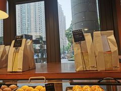 -Dough&Joe团憩(瑞虹天地月亮湾店)