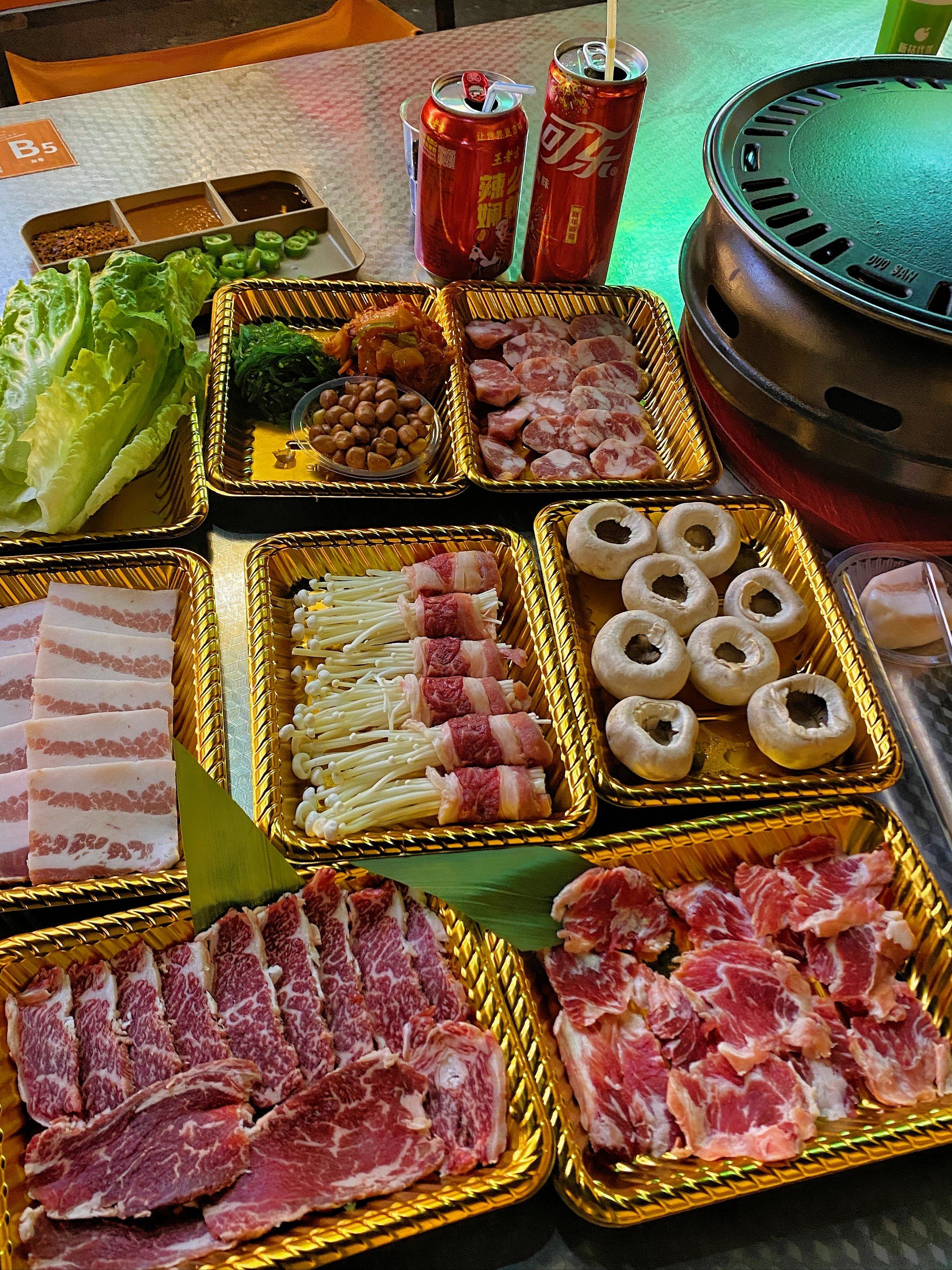 天宝站‼️这家地摊烤肉真的好多人