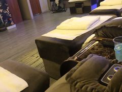 -鸿鹄足浴店(东门店)